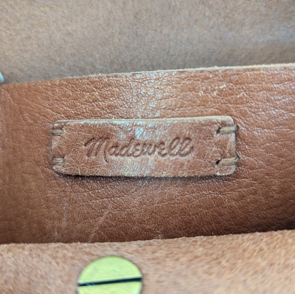 Madewell The Larger Transport Camera Bag in English Saddle - Picture 7 of 11